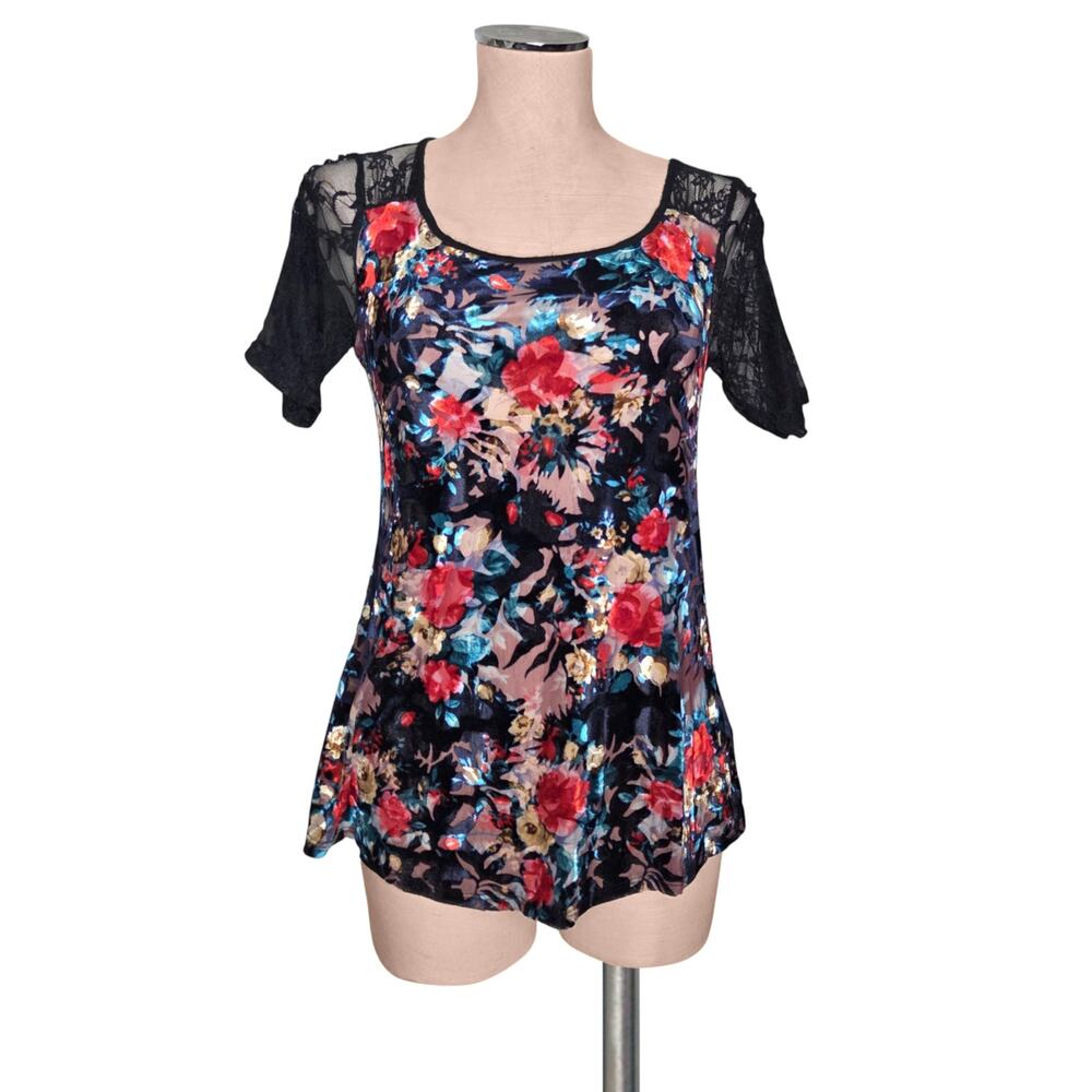 ROBIN'S NEST Velvet Floral With Lace Back Top Blouse Shirt S